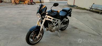 hyosung Comet 650  patente A2