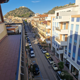 In pieno centro a Capo d Orlando
