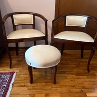 Coppia sedie antiche da camera e sgabello piedi