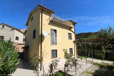 MULTILOCALE A FERRAZZANO