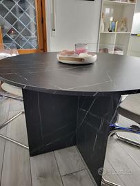 Tavolo rotondo in impiallacciatura