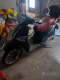 scooter piaggio liberty 125