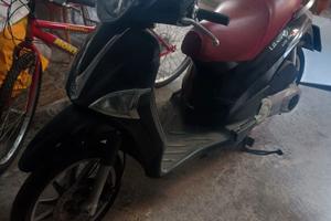 scooter piaggio liberty 125
