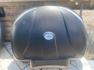 Baule Givi con piastra