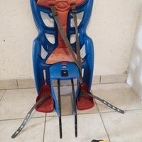 Seggiolino bici bambino con attacco telaio