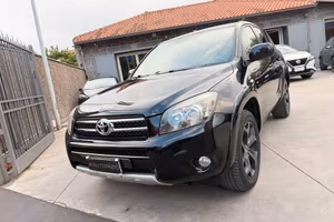 Toyota RAV 4 RAV4 Crossover 2.2 D-Cat 177 CV Luxur