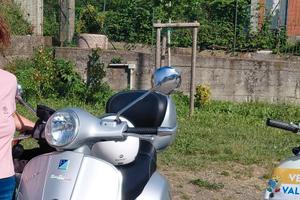 vespa 200 del 2004