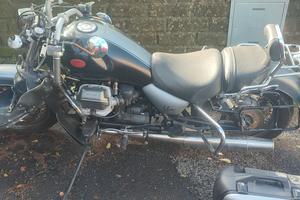 Moto Guzzi **annuncio momentaneamente sospeso**