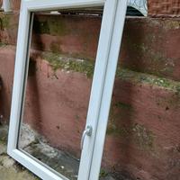 finestra in pvc con cornice senza vetro