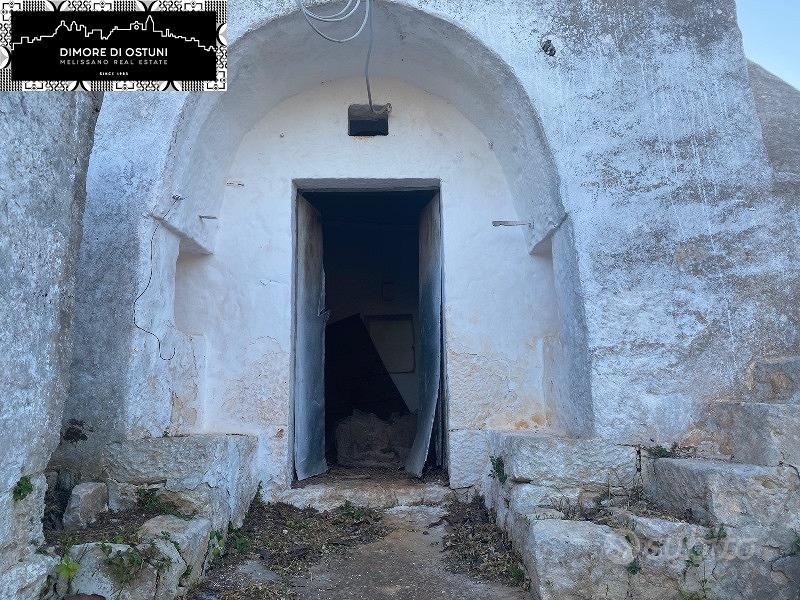 GRUPPO di TRULLI con TERRENO - AGRO di OSTUNI - Vista 3