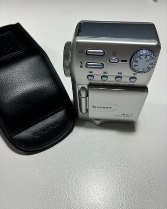 Fujifilm MV 1 digital camera
