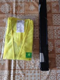 Triangolo emergenza e gilet catarifrangente