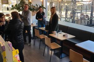 Bar. caffè tavola fredda e piatti caldi