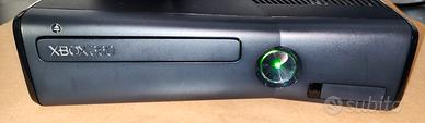 Xbox 360 slim 256gbHdd Abadavatar  ricondizionata