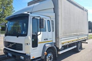 VOLVO FL 6 180 CENTINATO ANNO 2001