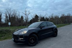 Porsche Macan 2.0 benzina