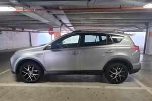 Toyota Rav 4 Hybrid 2.5l 200 cavalli