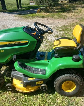 trattorino tagliaerba  John Deere X350R