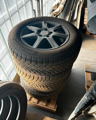 Cerchi + gomme termiche 215/60r16