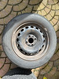 Pneumatici invernali e cerchi R14