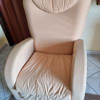 Poltrona relax reclinabile e massaggiante 