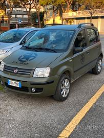 FIAT PANDA VERDE MILITARE