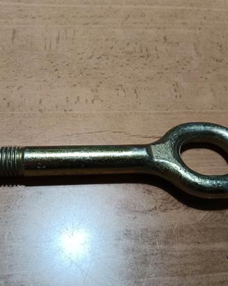 OCCHIELLO PER GANCIO DI TRAINO ALFA ROMEO 147 2005