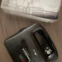 Tosta pane e coltello elettrico