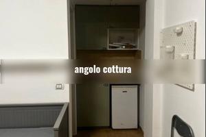 VALLE AURELiA MONOLOCALE CON BALCONE E BEN COLLEGA