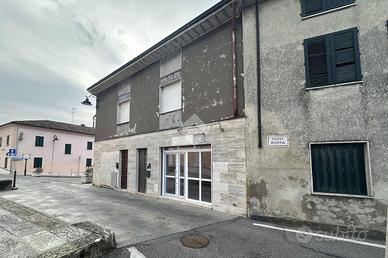 NEGOZIO A BAGNOLO CREMASCO