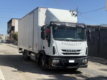 Eurocargo 120e22 e5 furgone e sponda mt 7.10 2014