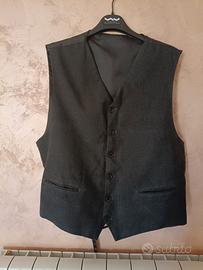 Panciotto uomo grigio con bottoni e retro in raso 