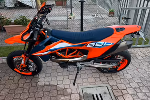 ktm 690 smc-r 2023