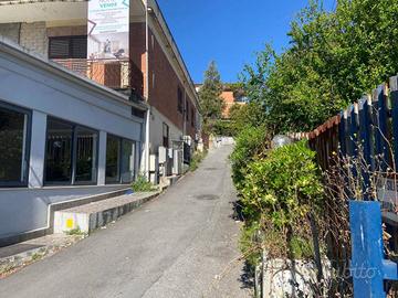 Immobile di 190 m² con 3 locali a Monterotondo