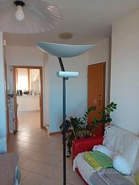 Lampada da terra Artemide