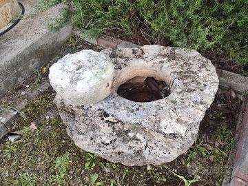 pietra scolpita a mano
