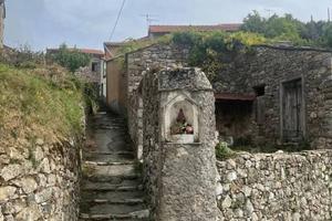Rustico / Casale di 169 m² con più di 5 locali a M