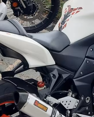 scarico akrapovic (non originale)per kawasaki z750