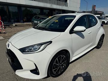 Toyota Yaris Hybrid Trend MY22