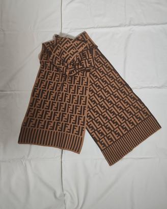 Fendi sciarpa 100% lana logo FF