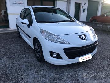 PEUGEOT 207 1.4 BENZINA-GARANZIA 12 MESI