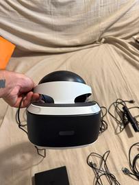 Visore VR PS4 + colonna di ricarica
