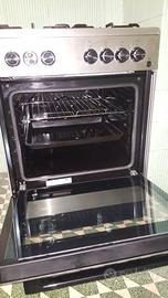 CUCINA A GAS FORNO ELETTRICO LIBERA ISTALLAZIONE