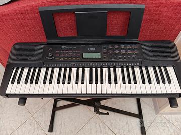 Tastiera yamaha PSR-E273