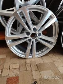 1 Cerchio in lega Audi S3 da 18"