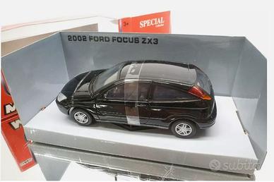 MODELLO AUTO FORD FOCUS Z X3 BLACK NO BURAGO