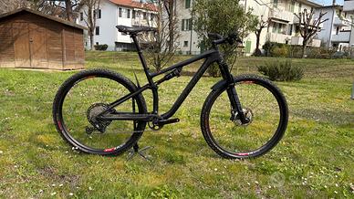 Specialized epic evo carbon 29”