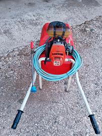 cariuola con pompa per trattamenti 