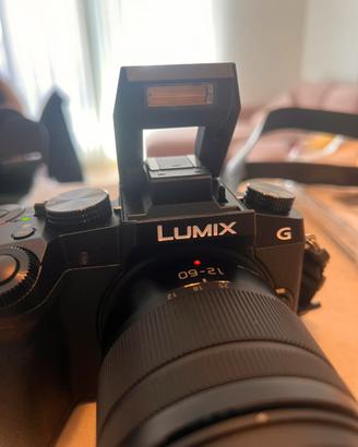 Panasonic Lumix G70 4K + 12-60mm pari al nuovo
