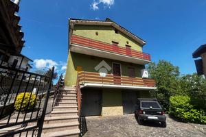 4 LOCALI A AGOSTA